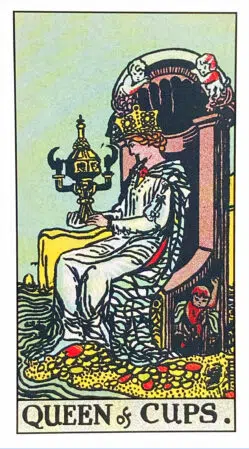 Queen of Cups - Rider Waite Smith Tarot